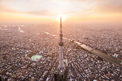 歴史的な建物から近代的なものまで 日本の有名な建造物１０選 J